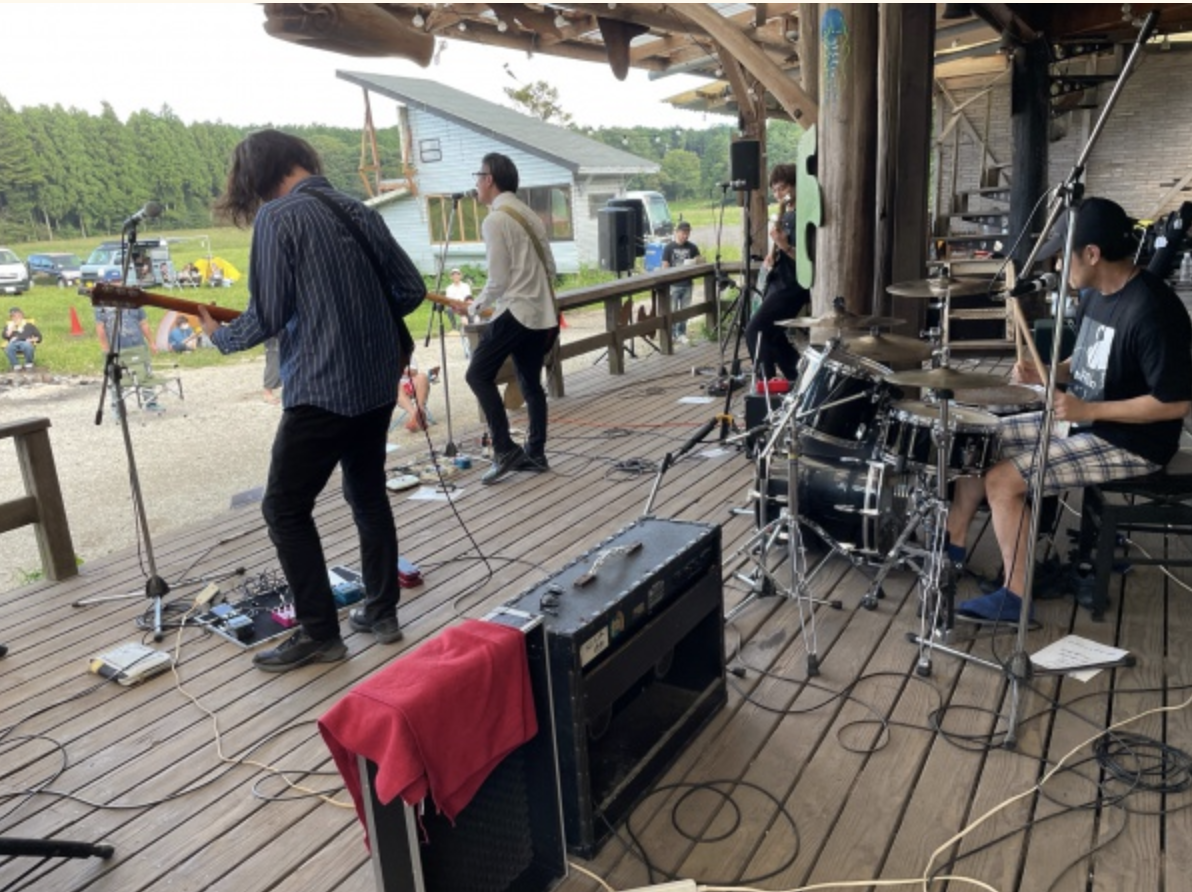MAIN STAGE